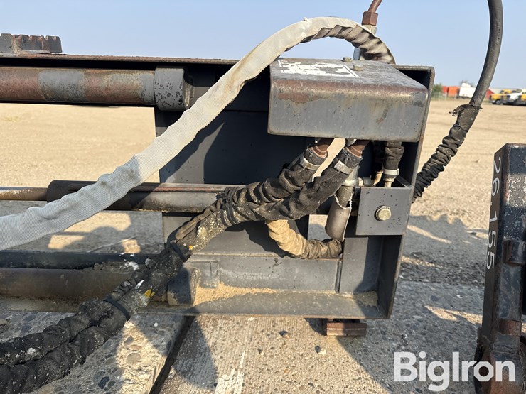 2000-caterpillar-pc4-cold-planer-image-11