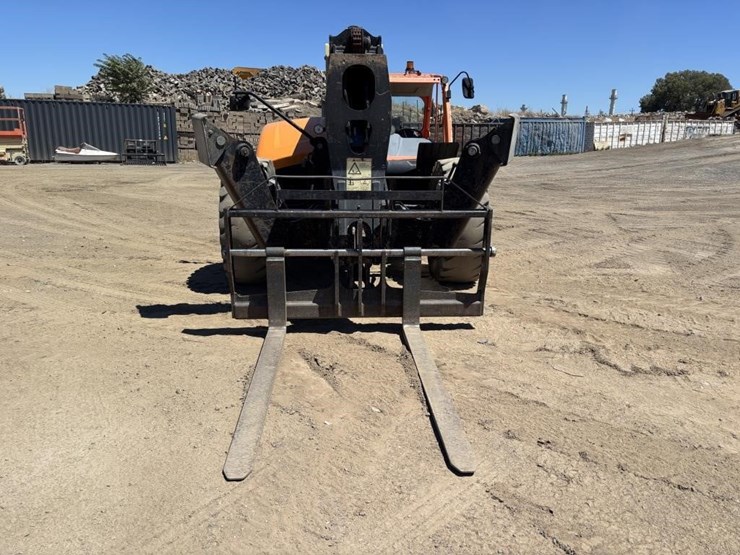 2015-jlg-1255-image-6