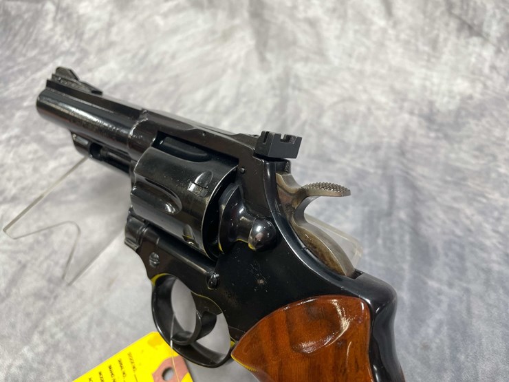 #10854-•-colt-trooper,-357-mag-revolver,-sn:-l31065-image-12