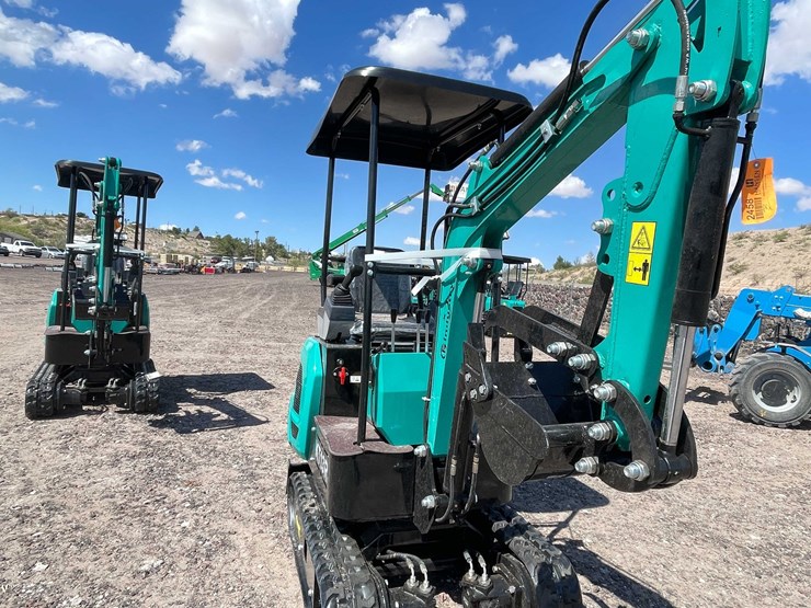 #2458-•-2026-cfg-kt13r-mini-excavator-image-8