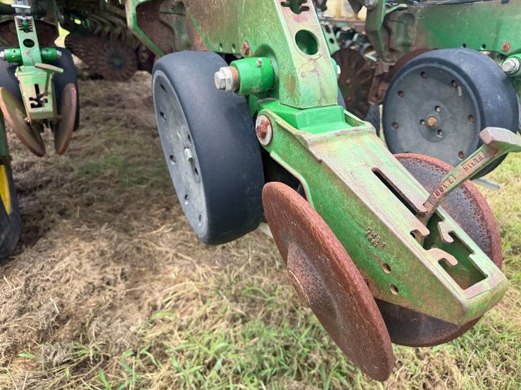 john-deere-1790-image-38