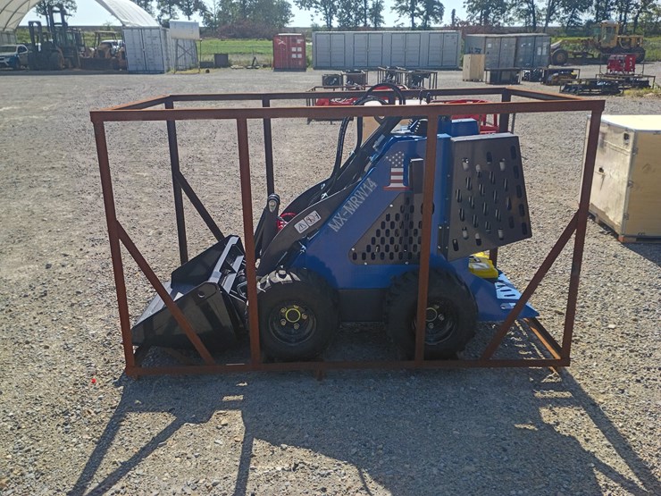 #l66-010-•-2026-agt-mx-mrw14-mini-skid-steer-image-5