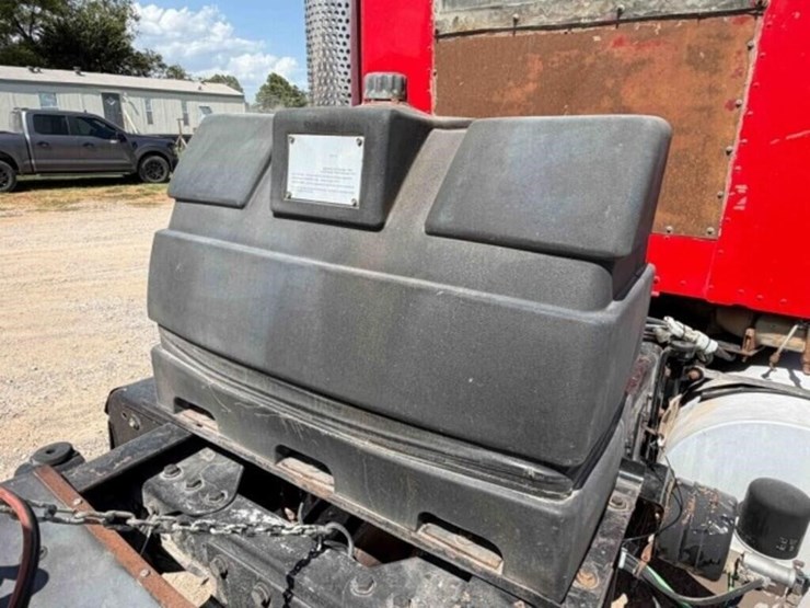 2005-kenworth-t800-image-6