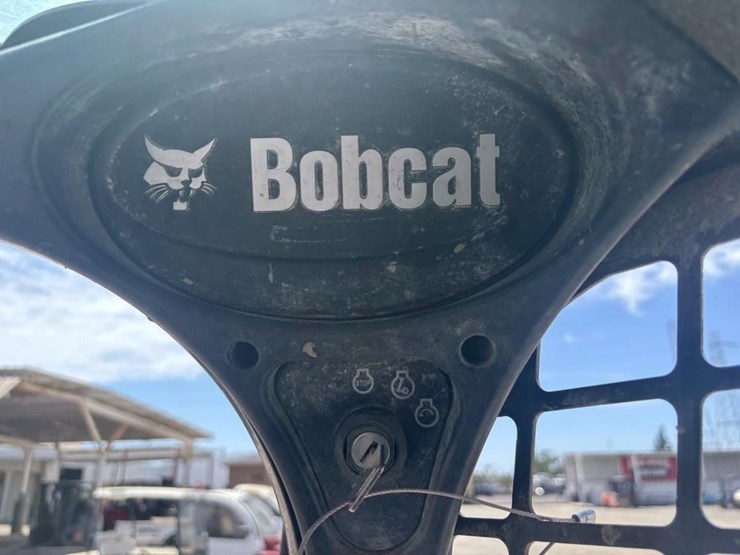 2019-bobcat-t770-image-29