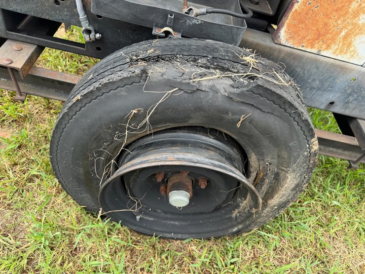 case-ih-4390t-image-9