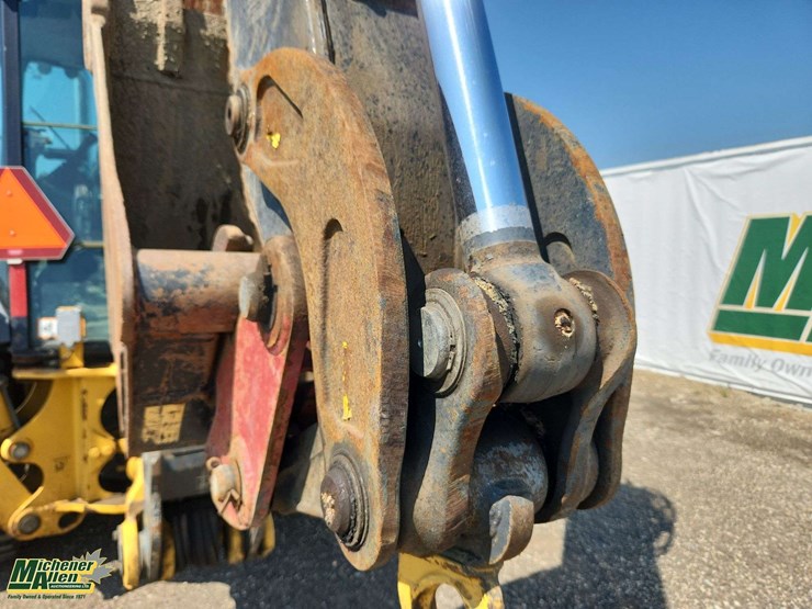 deere-410l-image-43