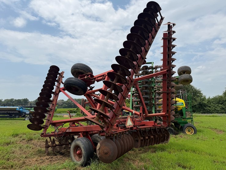 case-ih-3950-image-4