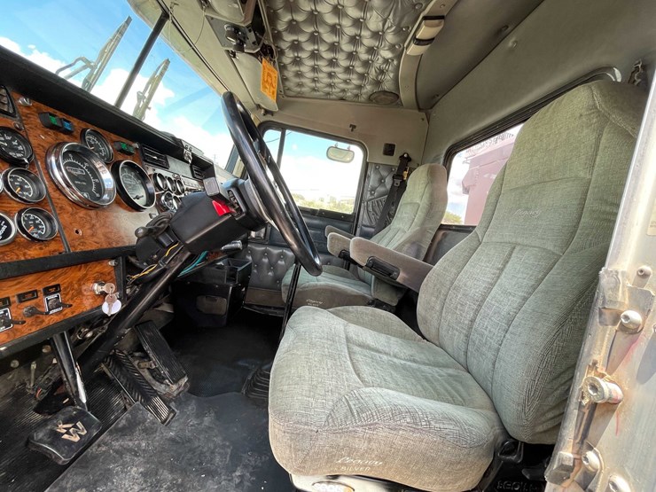 #2000-•-1999-kenworth-dump-truck-image-43
