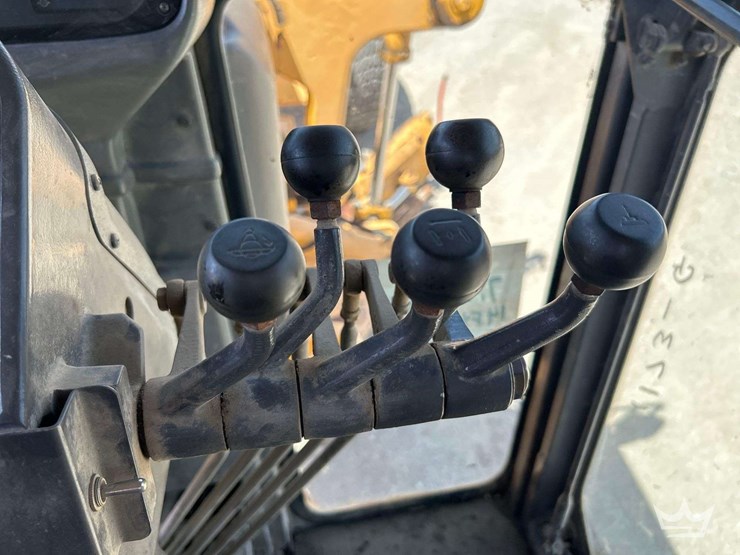 2006-volvo-g710b-articulated-motor-grader-image-14