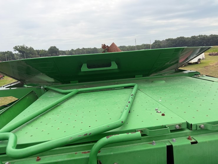 2011-john-deere-9770-sts-image-86