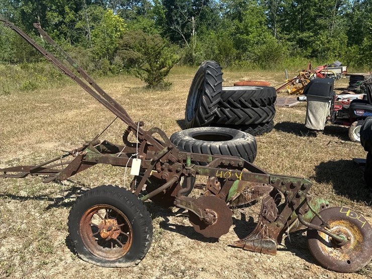 #404-•-antique-two-bottom-plow-image-4
