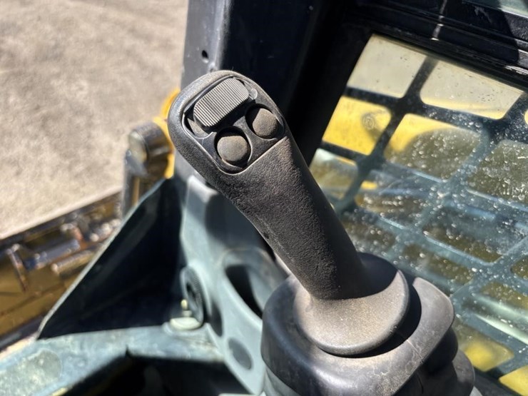 2018-yanmar-s220r-image-29