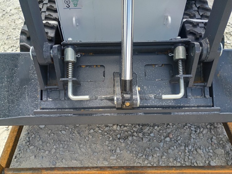 #l63-008-•-2026-zjg-380-mini-skid-steer-image-17