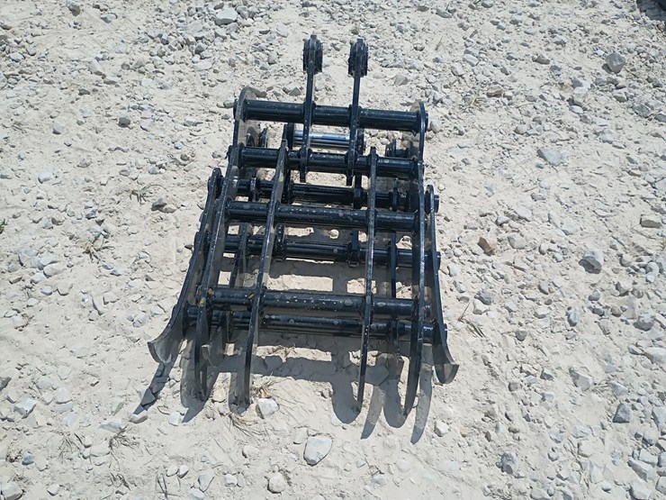 #l63-045-•-grabber-mini-excavator-attachment-image-1