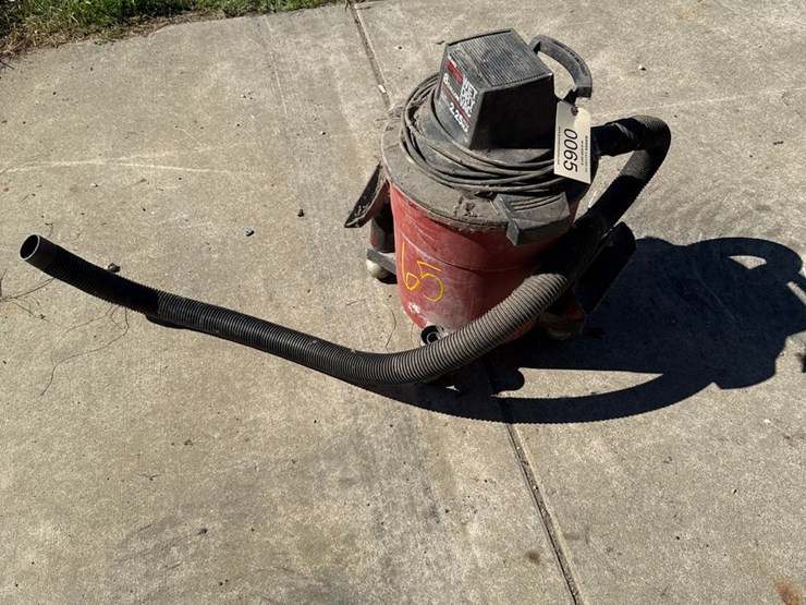 #65-•-craftsman-8-gallon-wet,-dry-vac-image-4