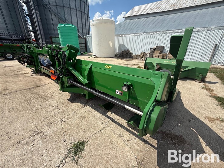 2022-john-deere-c12f-image-5