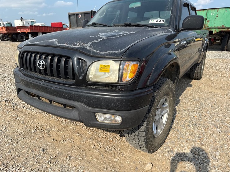 2003-toyota-tacoma-image-27