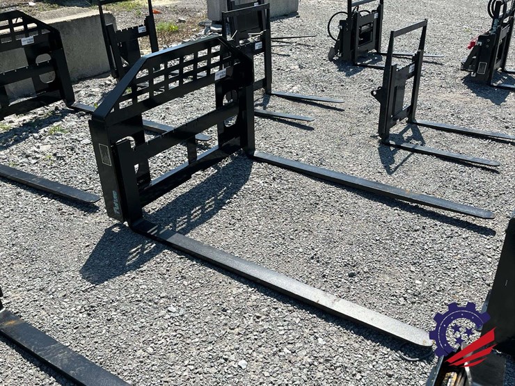 unused-2026-future-ft-dhc-skid-steer-forks---[skid-steer-attachments]-attachment-image-7