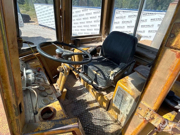 1978-caterpillar-930-image-9