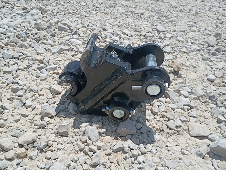 #l63-041-•-quick-coupler-mini-excavator-attachment-image-2