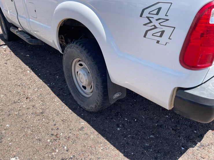 #2103-•-2015-ford-f25-image-26