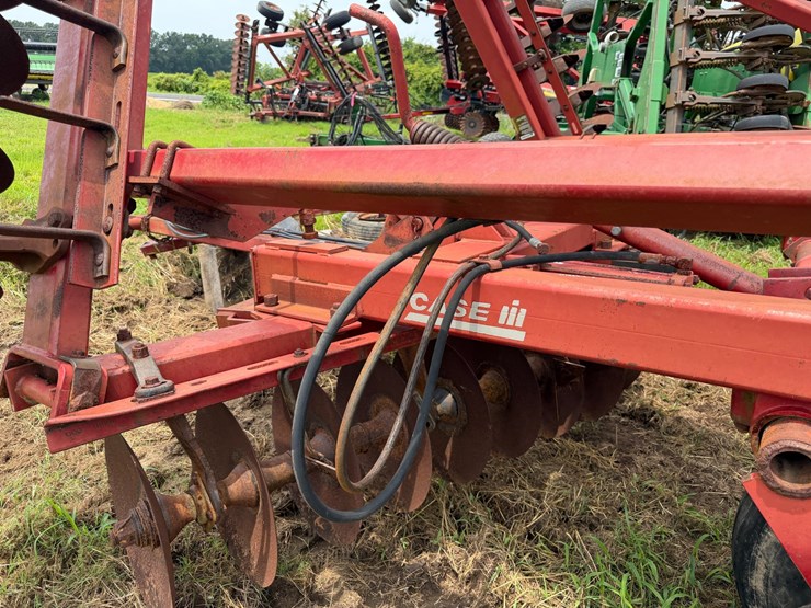 case-ih-3950-image-30