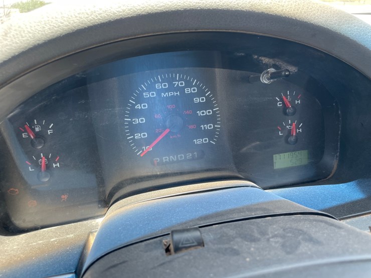 2004-ford-f150-image-48
