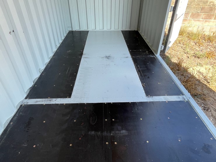 #2350-•-40'-high-shipping-container-image-24