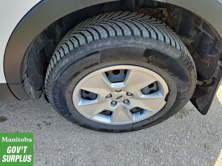 2013-ford-explorer-image-11