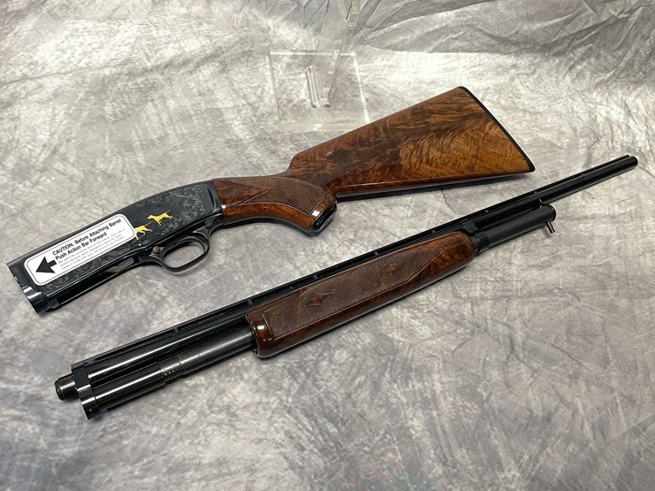 #10652-•-browning-model-42,-410-ga.-pump-action-shotgun,-sn:-03437nz982-image-17