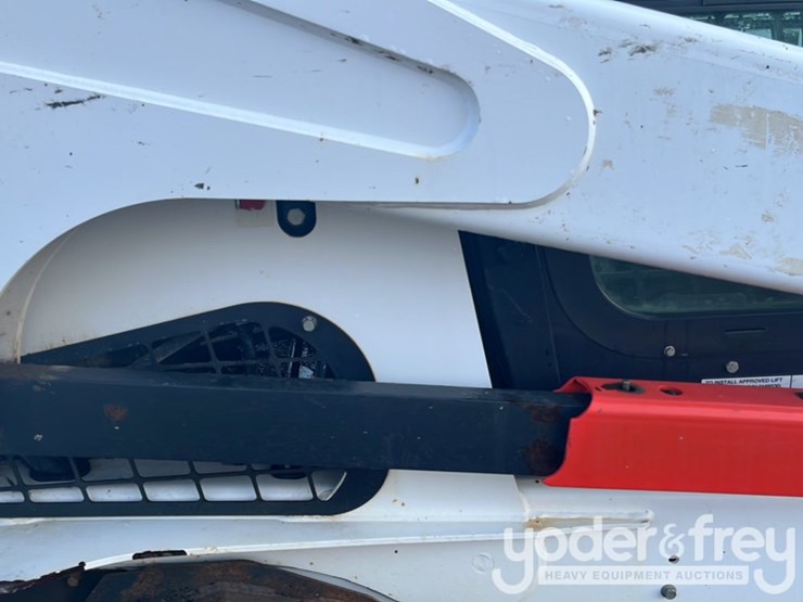 2020-bobcat-t870-image-13