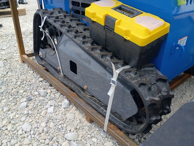 #l63-021-•-2026-zjg-380-mini-skid-steer-image-21
