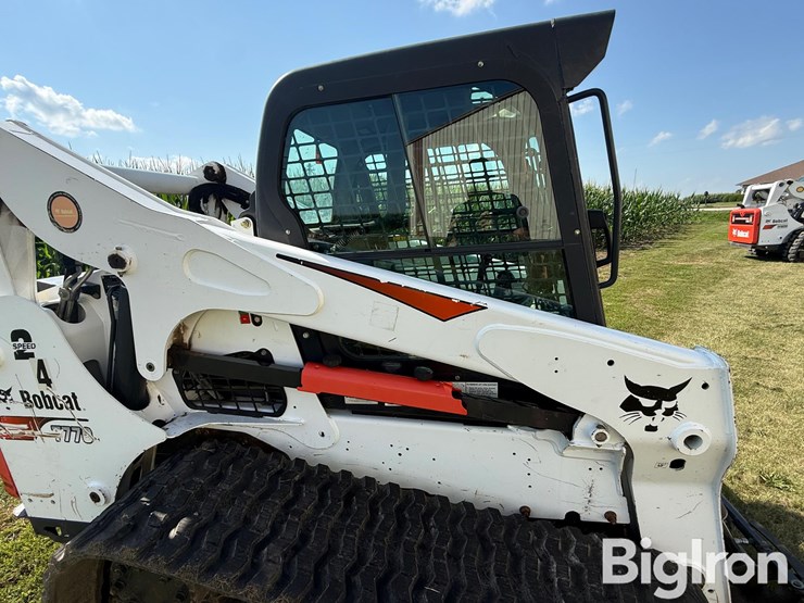 2017-bobcat-t770-image-9