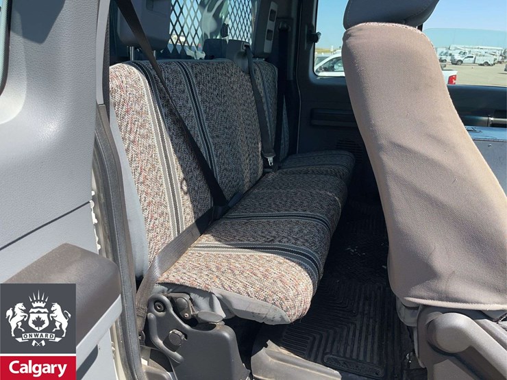 2015-ford-f550-image-22