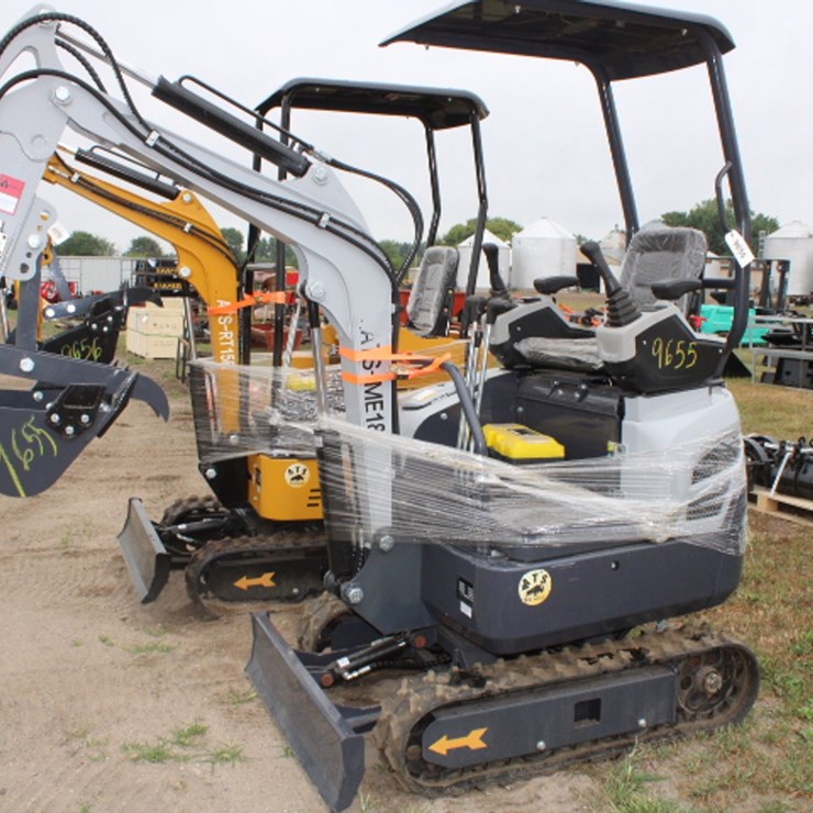 #9655 • mini excavator