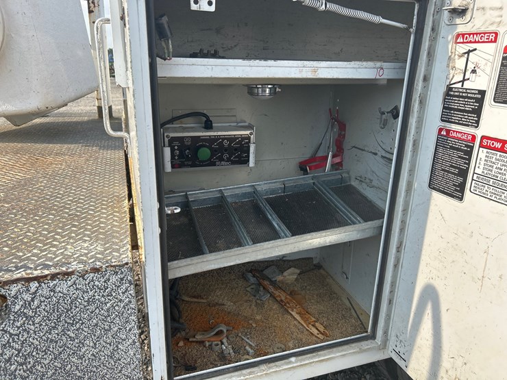 2008-ford-f450-image-33