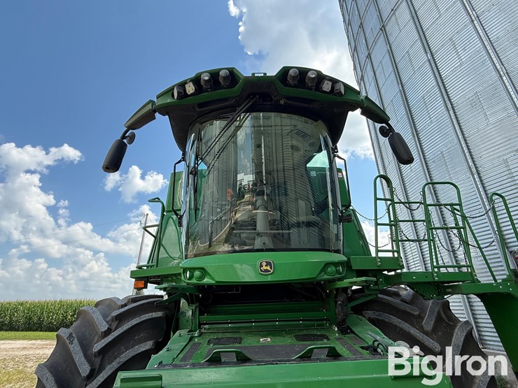 2022-john-deere-s780-image-12