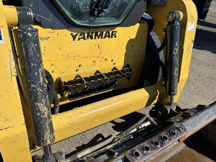 2018-yanmar-s220r-image-14