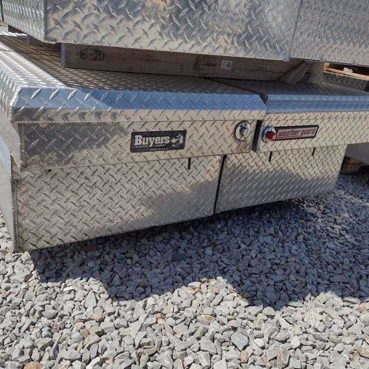 (2) Crossboxes (QEA 4722)