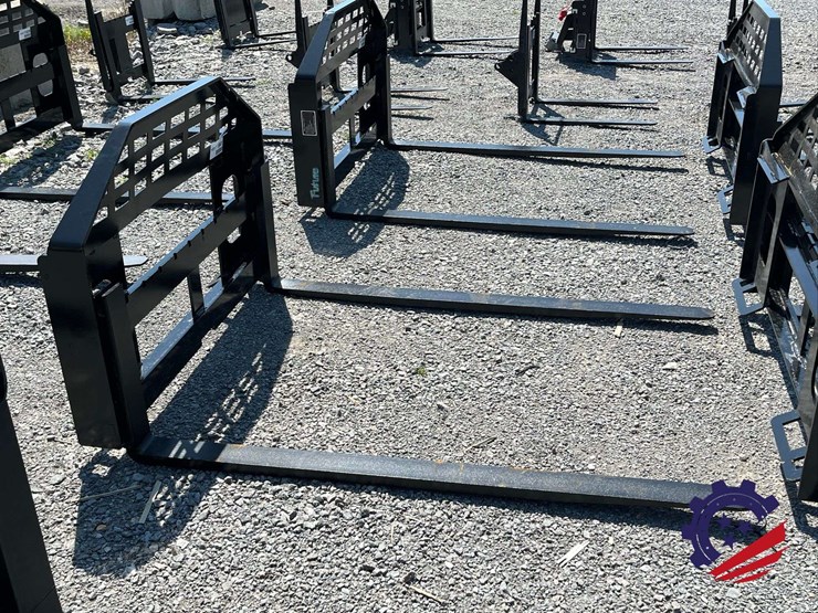 unused-2026-future-ft-dhc-skid-steer-forks---[skid-steer-attachments]-attachment-image-6
