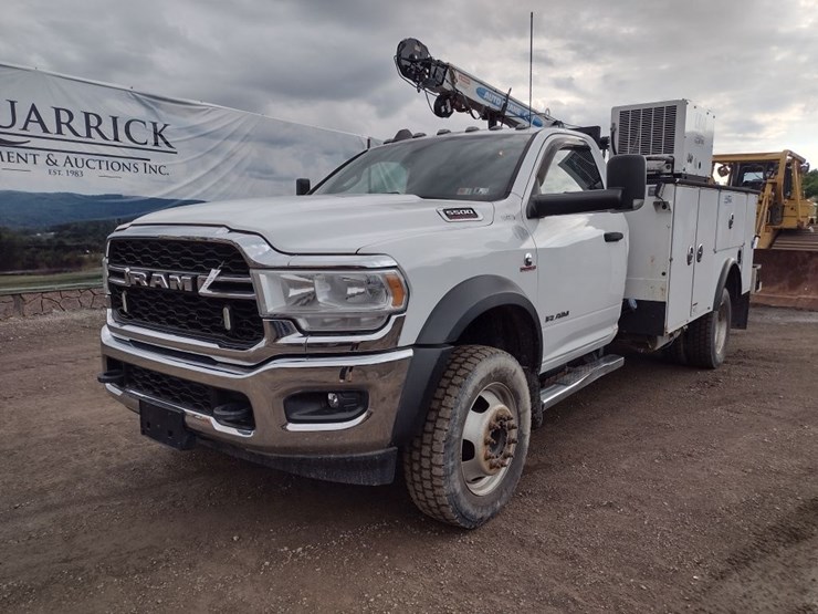 19-ram-5500-service-truck^title^-(qea-4698)-image-41