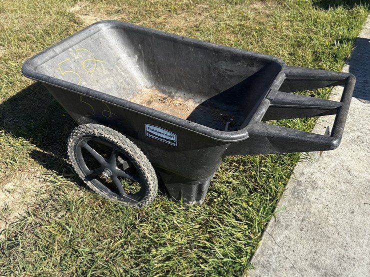 #52-•-rubbermaid-lawn-cart-image-1