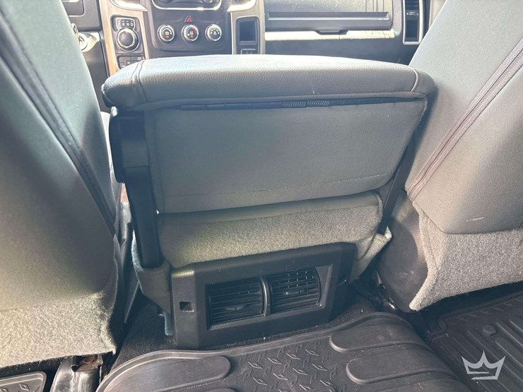 2017-dodge-1500-image-22