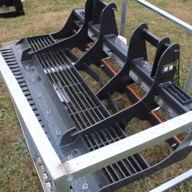 #9677 • skid steer land leveler