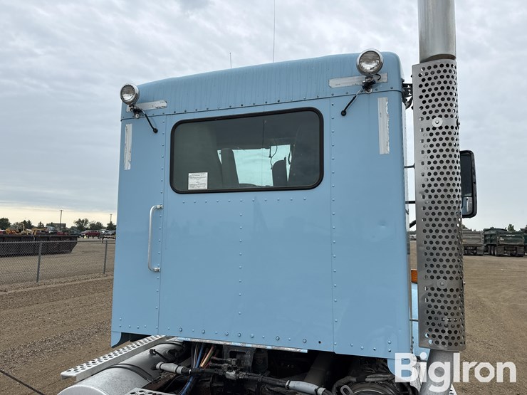 2014-kenworth-t800-image-14