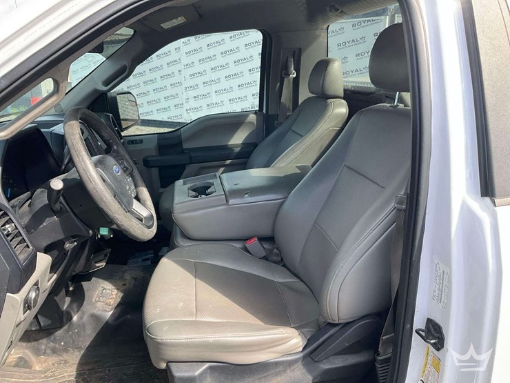 2017-ford-f150-image-22