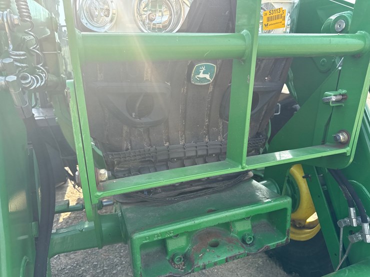 john-deere-6125m-image-33