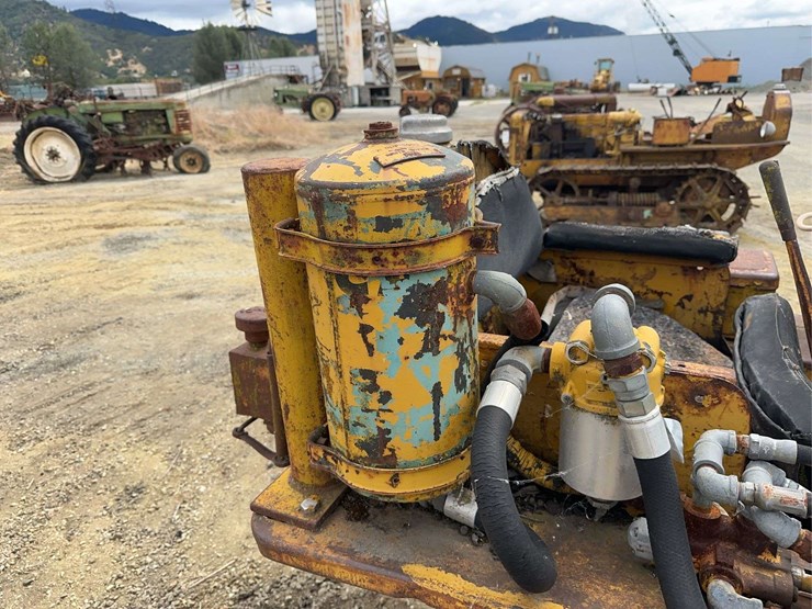 caterpillar-d2-image-16