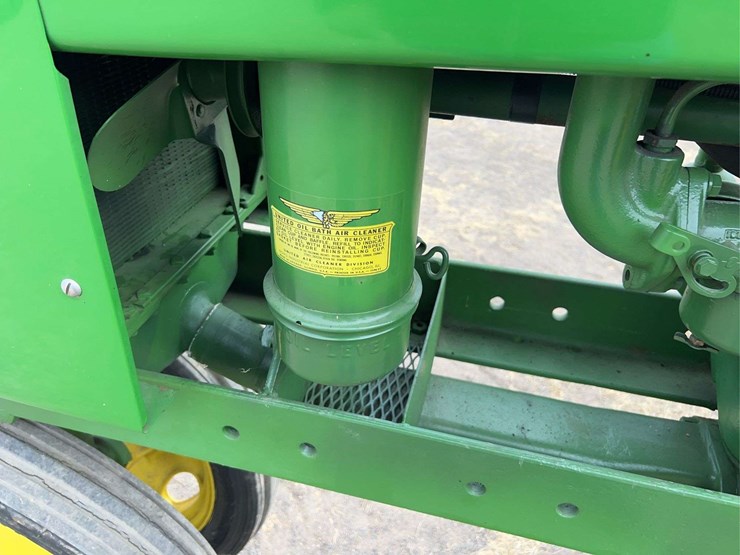 john-deere-h-image-44
