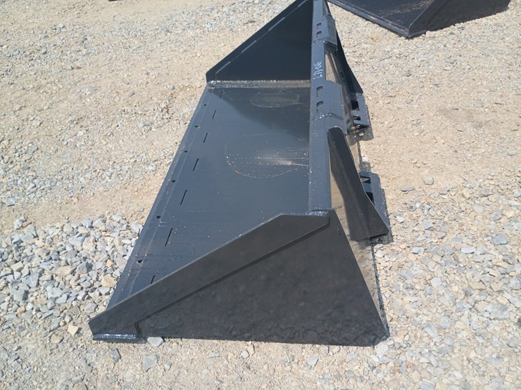 #l73-064-•-wolverine-78"-bucket-skid-steer-attachment-image-4
